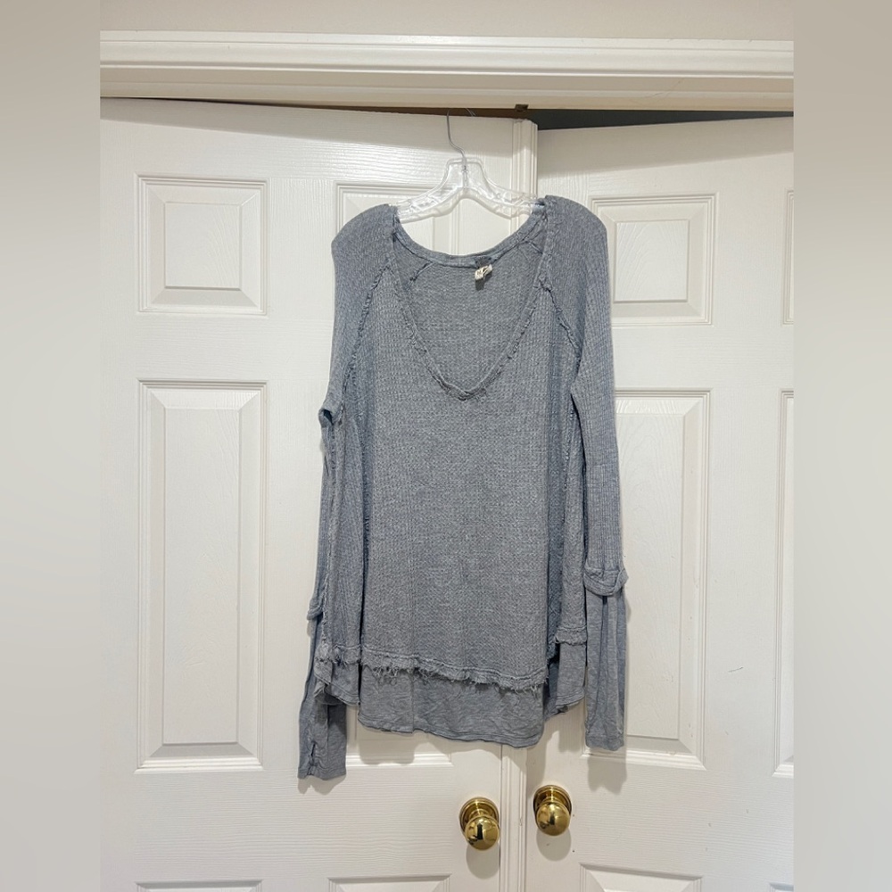 FREE PEOPLE- We the‎ Free Laguna gray Thermal Top sweater size medium